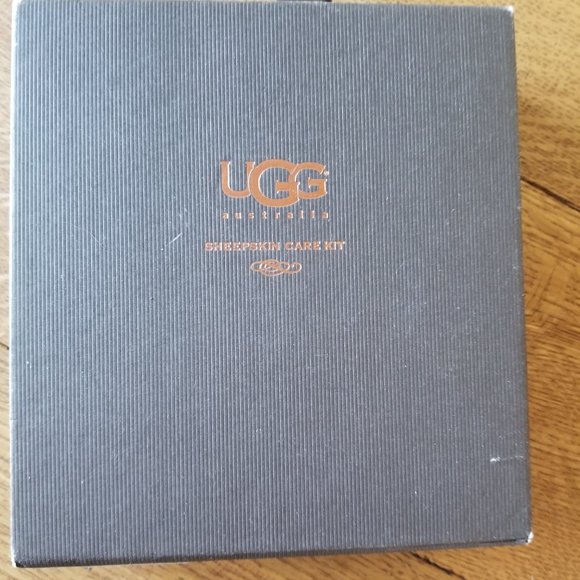 UGG CARE KIT 0 BRAND NEW - Picture 2 of 3